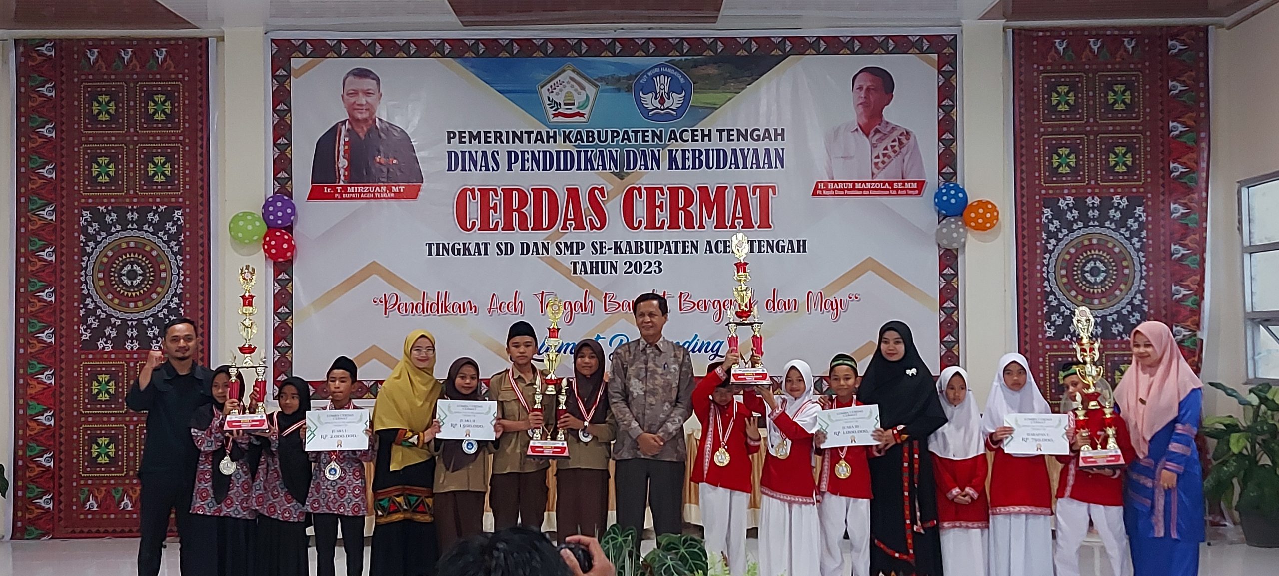 Plt Dinas Pendidikan Harun Manzola Tutup Cerdas Cermat Tingkat SD dan SMP
