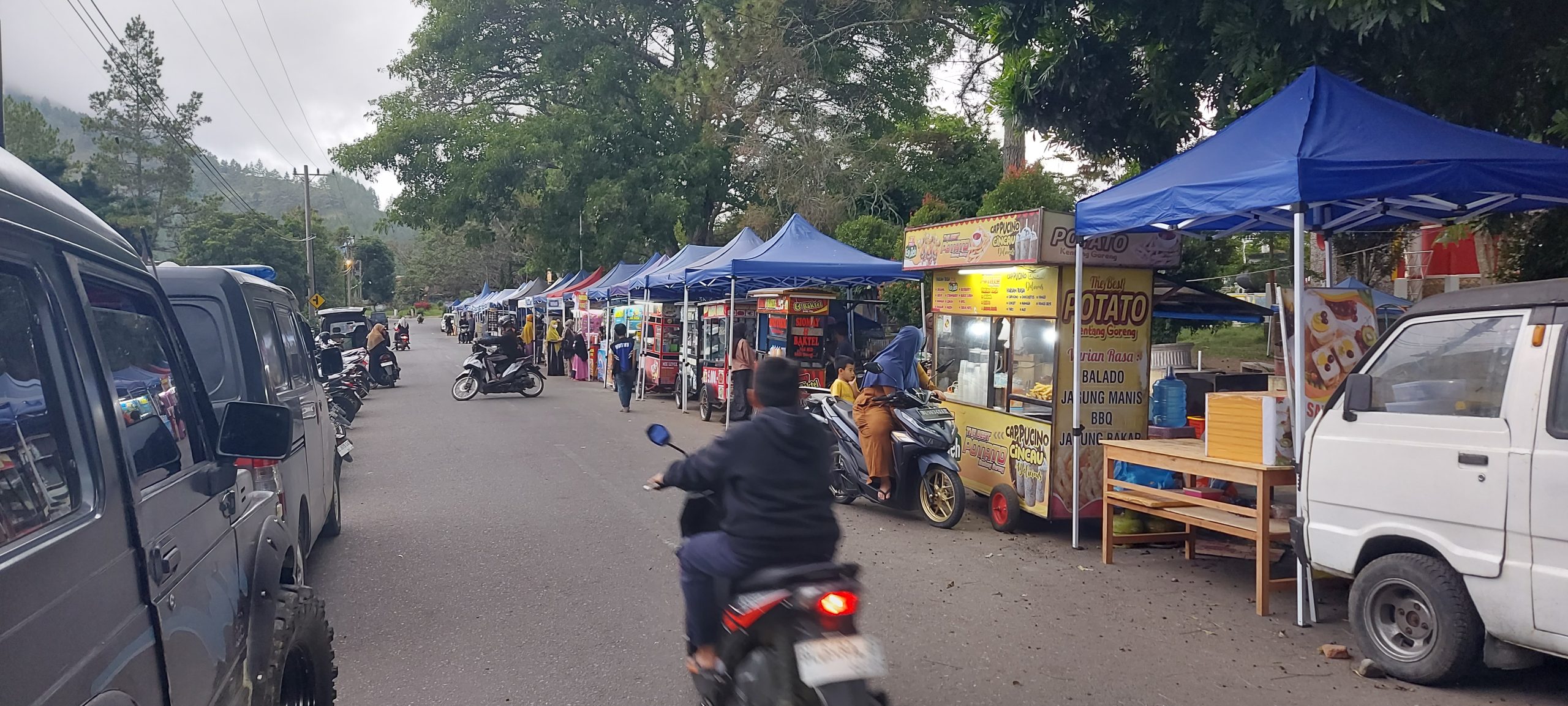 Kasatpol PP Aceh Tengah Ragu “Gusur” Pusat Jajanan Ileggal di Tengah Kota Takengon