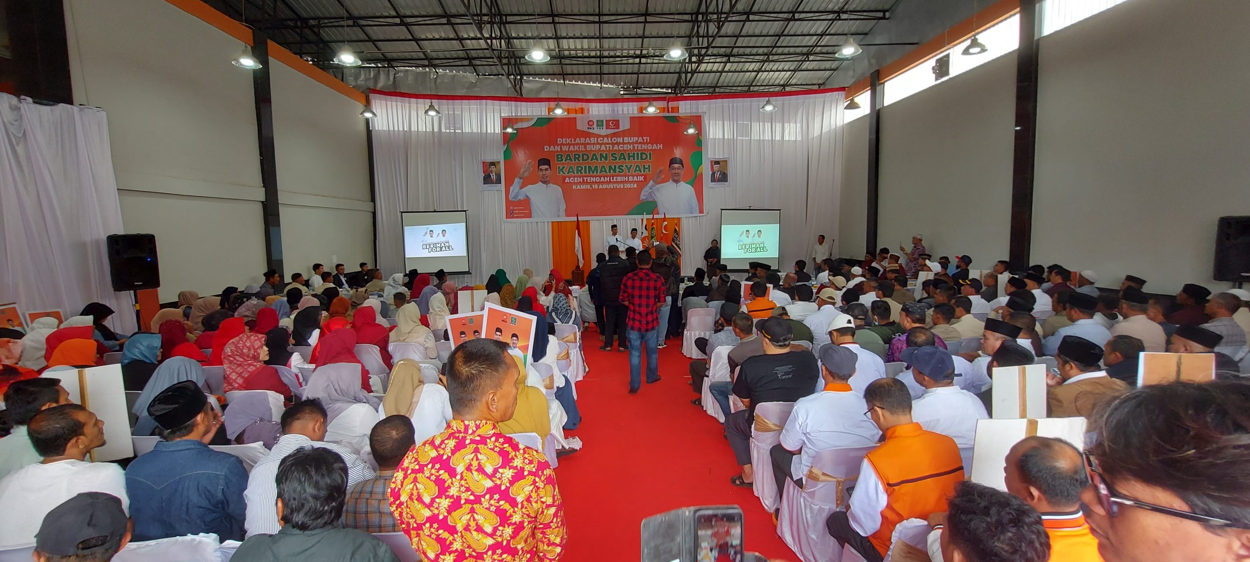 Pasangan Bardan Sahidi-Karimansyah Deklarasi, “Jiwa Kami Terpanggil Membangun Negeri Ini”