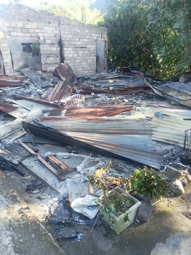 Rumah Rosmani, Hangus Terbakar Dinihari Tadi