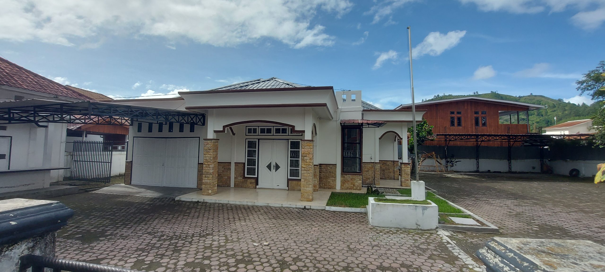 Rumah Pimpinan DPRK Rusak Parah, Pengadaan Dua Mobil Dinas Juga di 2025