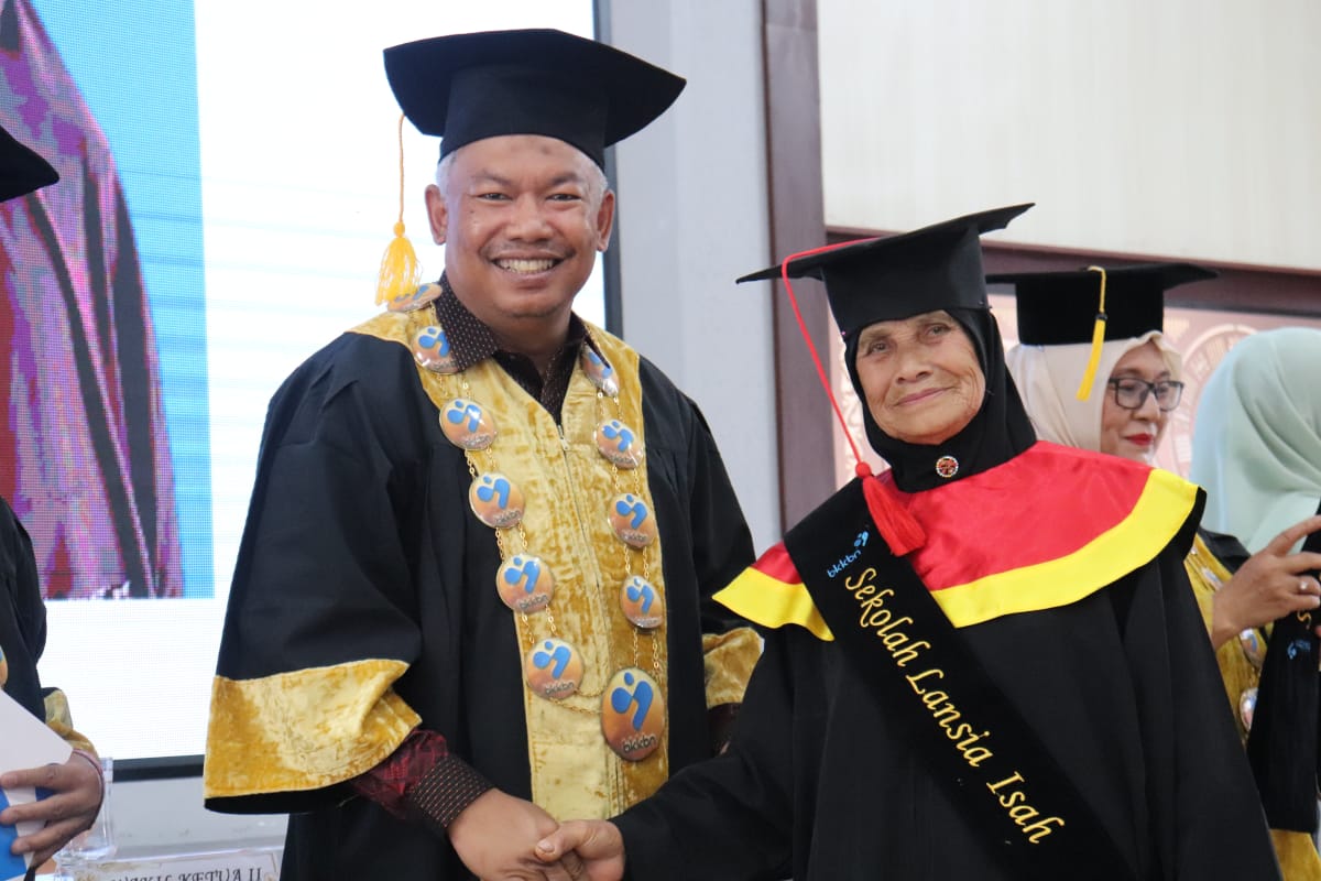 Belajar Sepanjang Hayat, Lansia Jadilah Inspirasi Generasi Muda