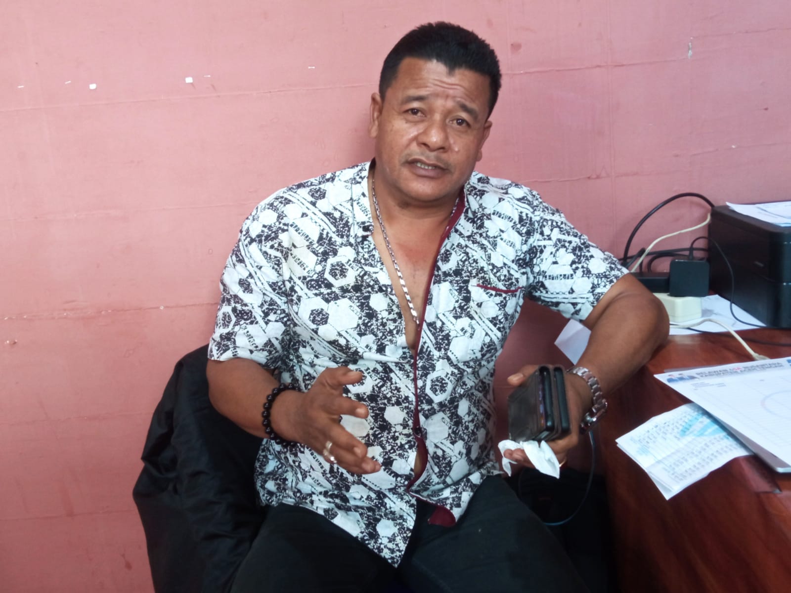 Mantan Anggota DPRK Aceh Tengah, Hamzah Tun Desak Sekda Erwin Bereskan Penjual Ilegal Depan Pendopo