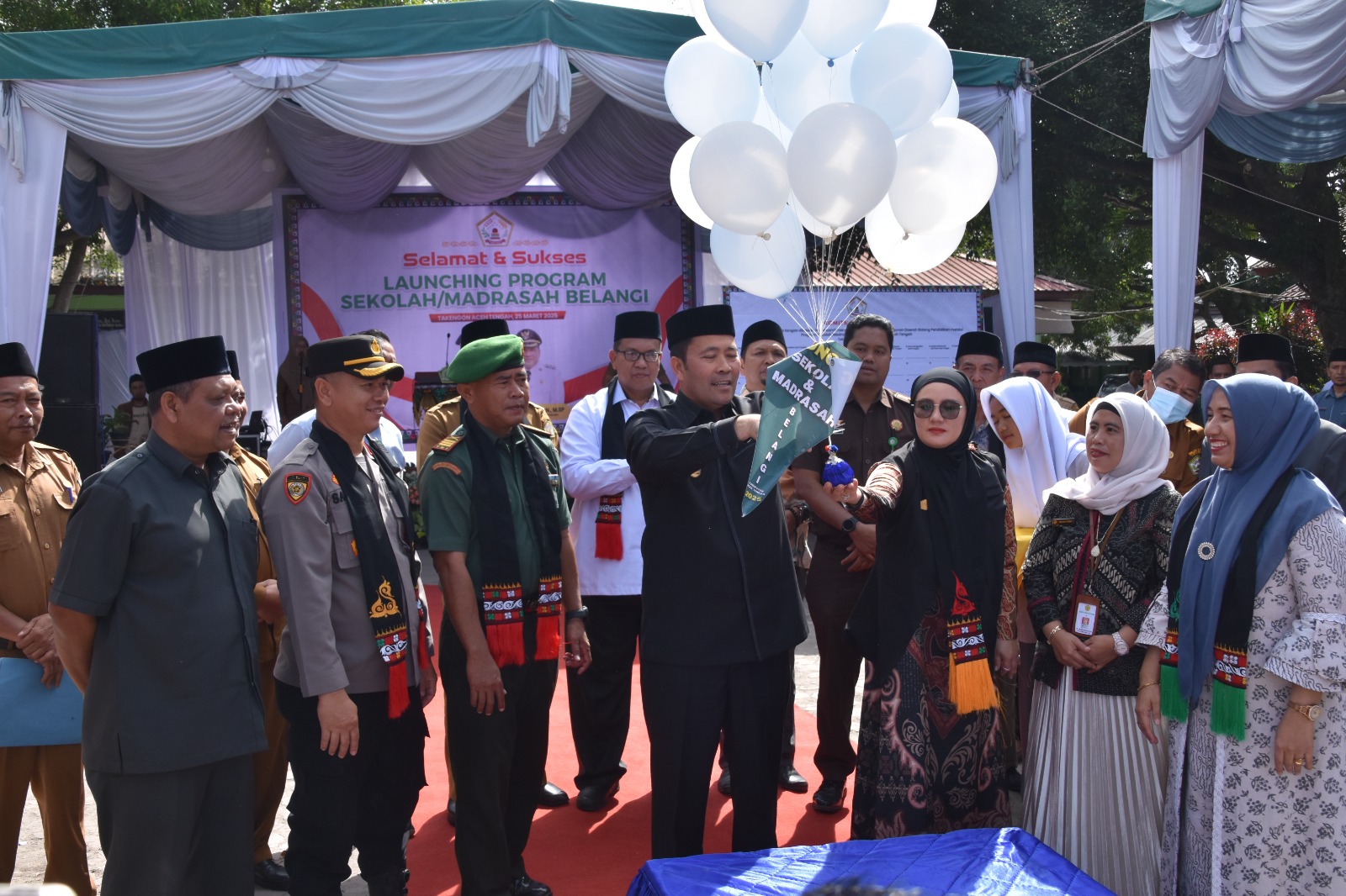 Agar Generasi Berdaya Saing, Bupati Haili Yoga Luncurkan Program Sekolah Belangi (Cantik)