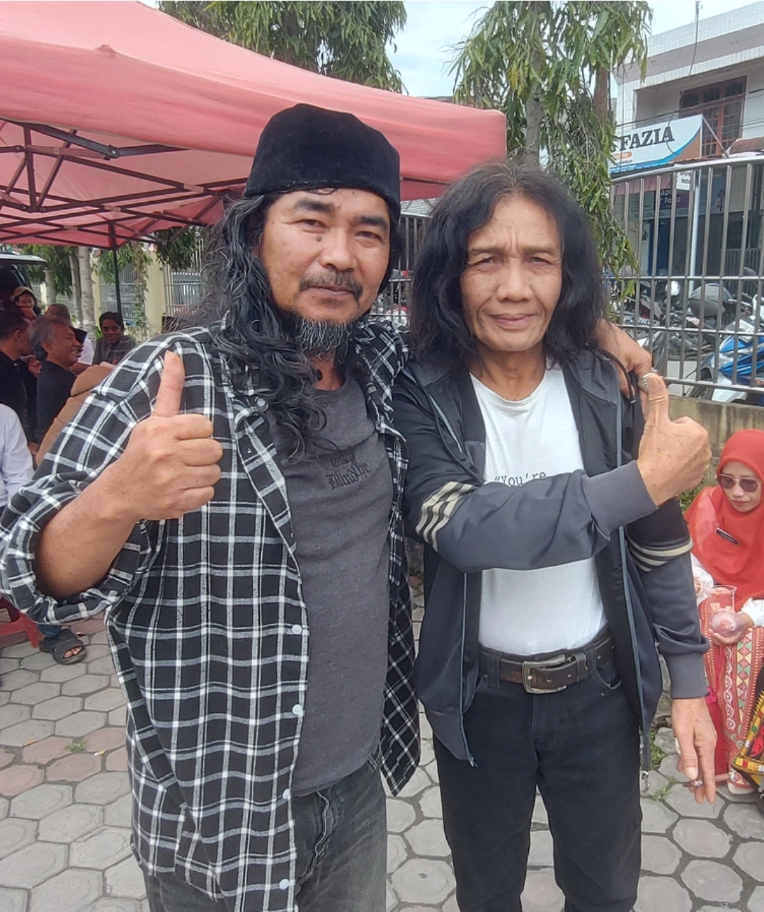 Duo Gondrong Harapkan Program Kesenian “Hidup” Kembali di Lingkungan Desa Kemili