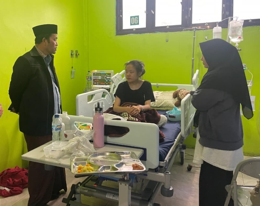 Subuh Pantau Pelayanan Rumah Sakit, Bupati Haili Yoga Bantu Pasien Yatim Piatu