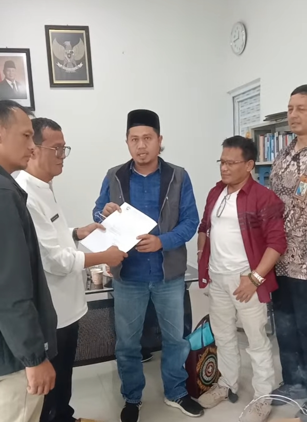 “Komik Gayo” Diserahkan Ke Bupati Untuk di Cetak