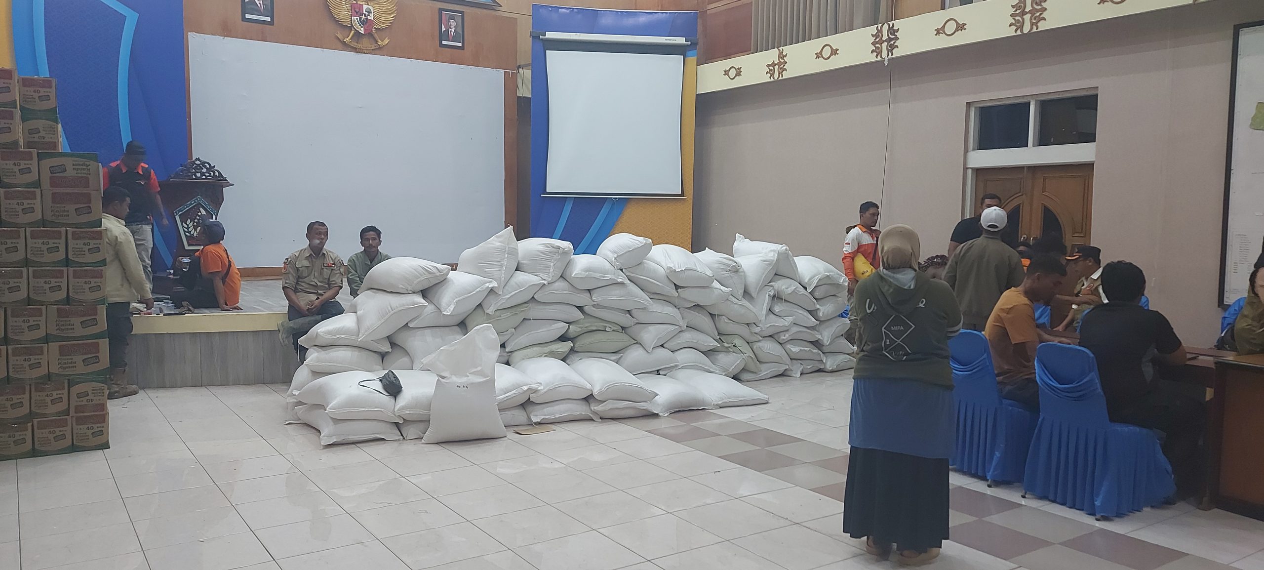 Serule Terima Logistik Dari BNPB Melalui Udara, Kalak Andalika, “Alhamdulillah Semoga terus membaik kondisi Ini,”