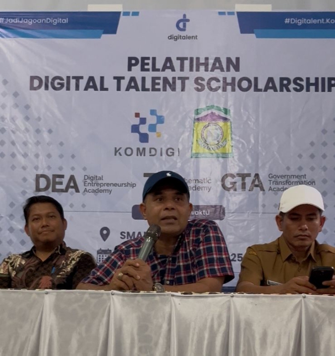 Pelatihan Digital Talent Scholarship Resmi Dibuka di SMA Negeri 2 Pulo Aceh pada Momen HGN dan HUT PGRI ke-80