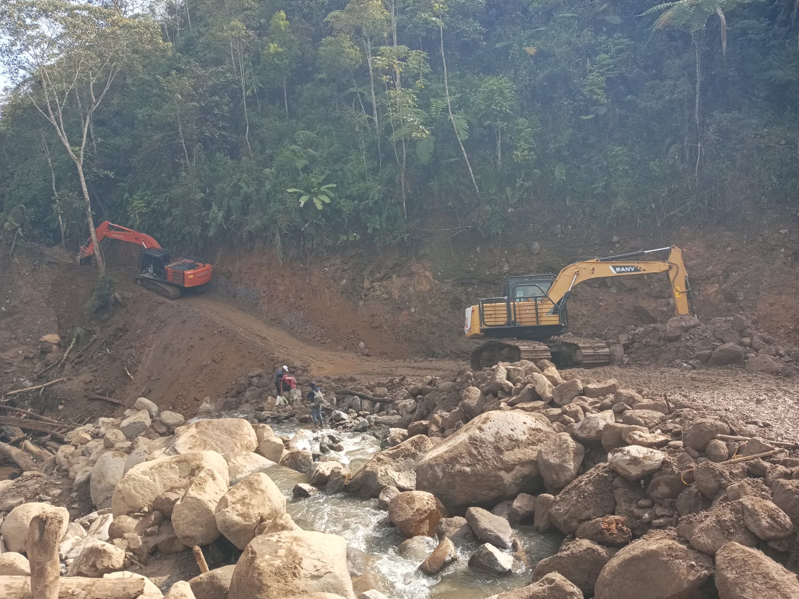 Relawan Donasi Peduli Gayo Serta Pemerintah Upayakan (Cepat) Jalur KKA