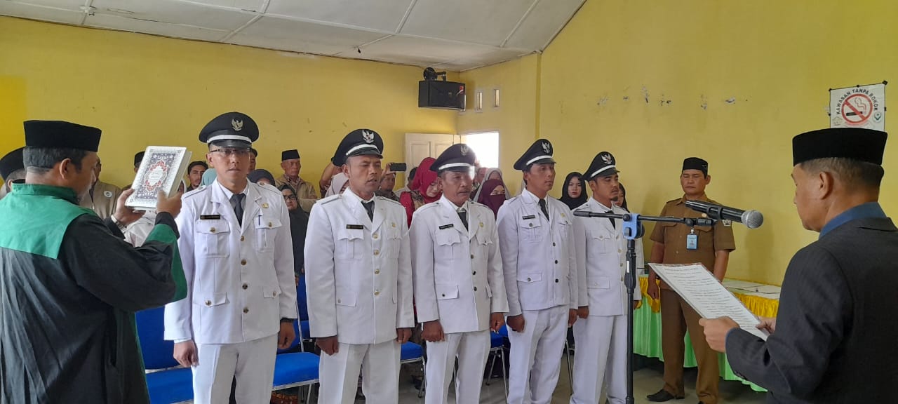 Lima Reje Jagong Jeget Di Lantik, Camat Fadlin, “Kembalikan Nilai Gotong Royong Yang Hilang”