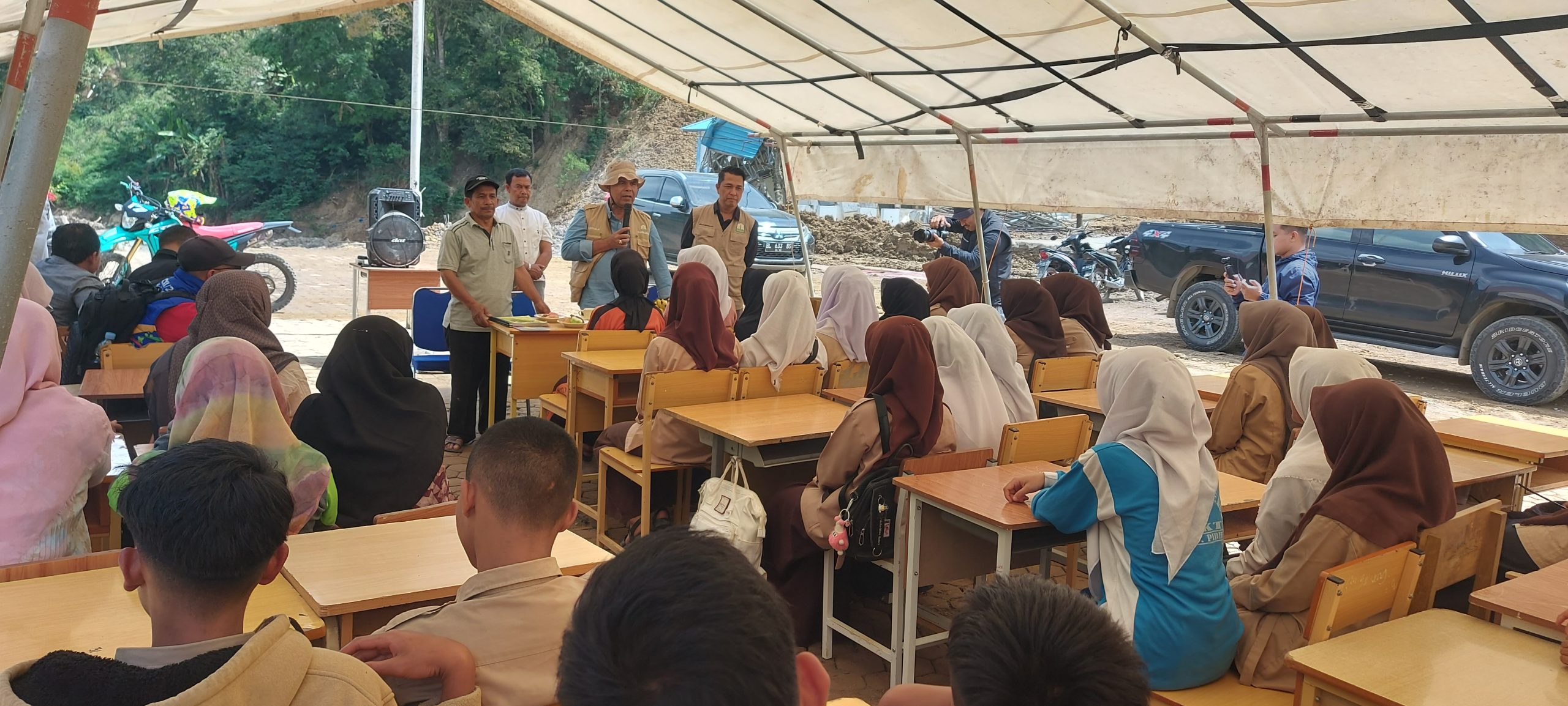 Plt Kadis Pendidikan Aceh, Murthalamuddin Semangati Guru dan Pelajar di Seluruh Aceh Dengan Berkeliling