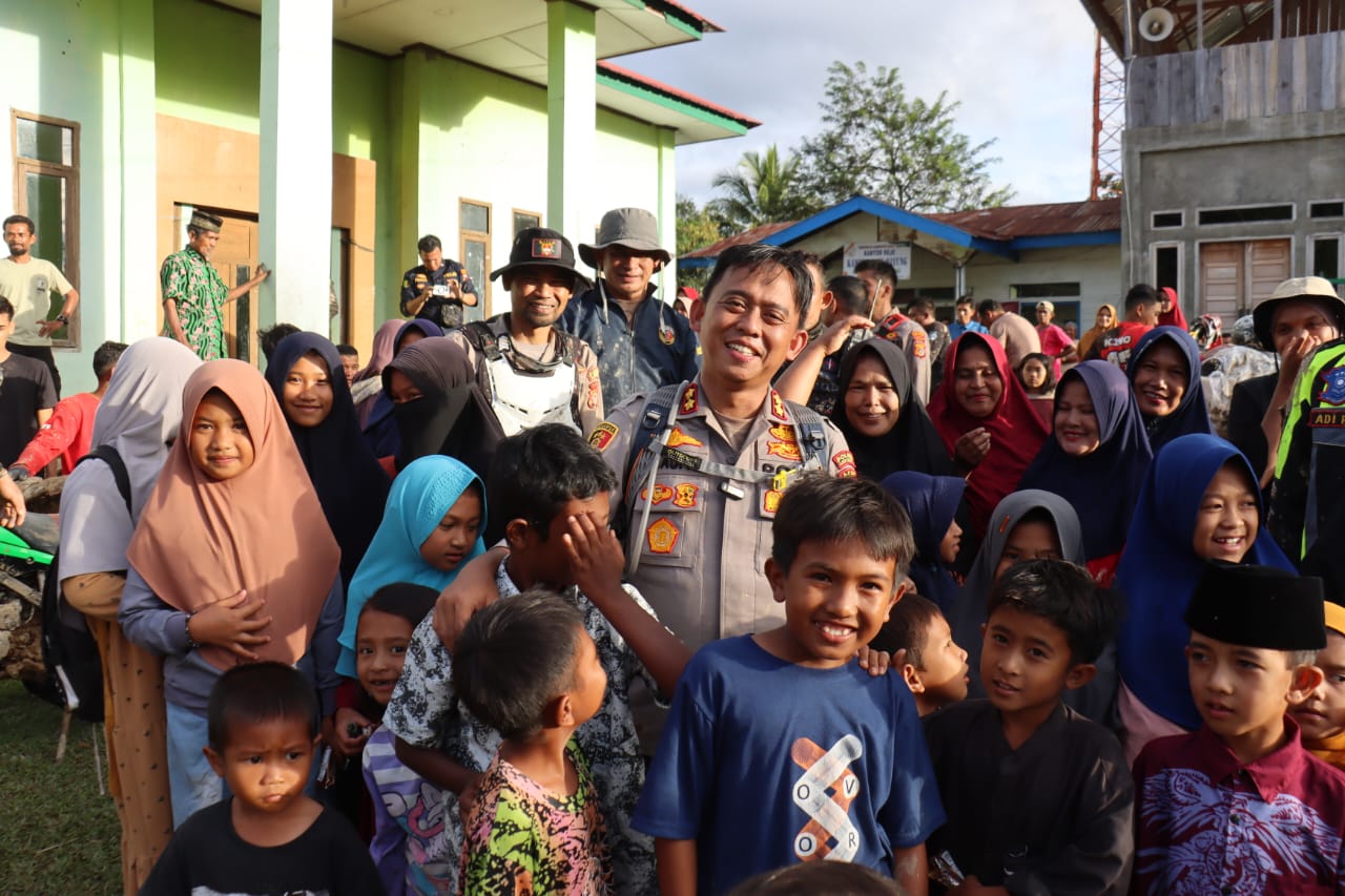 Kapolres AKBP Muhammad Taufiq Terobos Medan Ekstrem Kampung Terisolir di Kecamatan Bintang