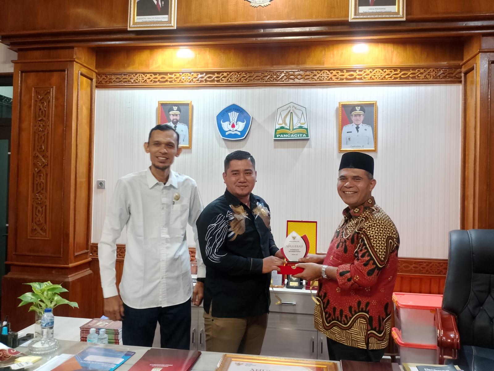 Dinas Pendidikan Aceh Raih Predikat Informatif Tahun 2025 dari KIA