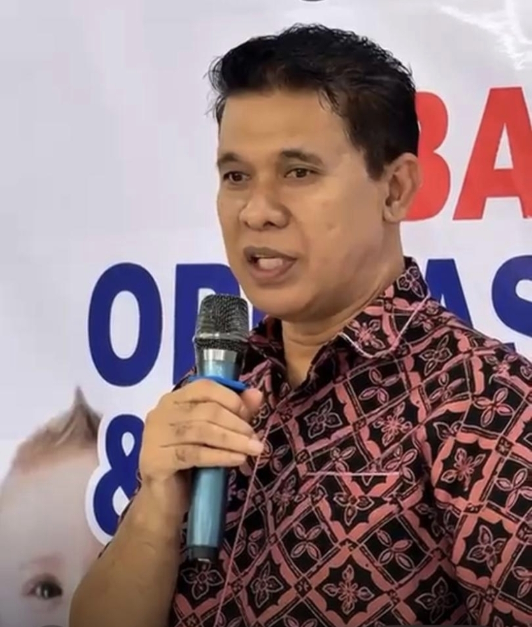 dr. Gusnarwin, Sp.B Direktur Rumah Sakit Umum Datu Beru Sukacita Menyambut Pencabutan Pergub Tentang Jaminan Kesehatan Aceh