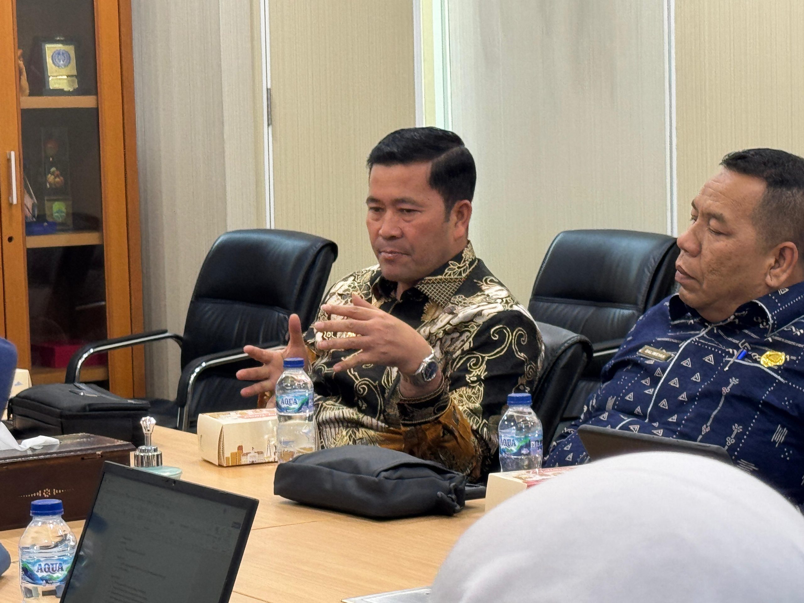 Bupati Haili Yoga Berharap Menteri Kebudayaan Fadli Zon Hadir Membuka Pertemuan Penyair 14 Negara