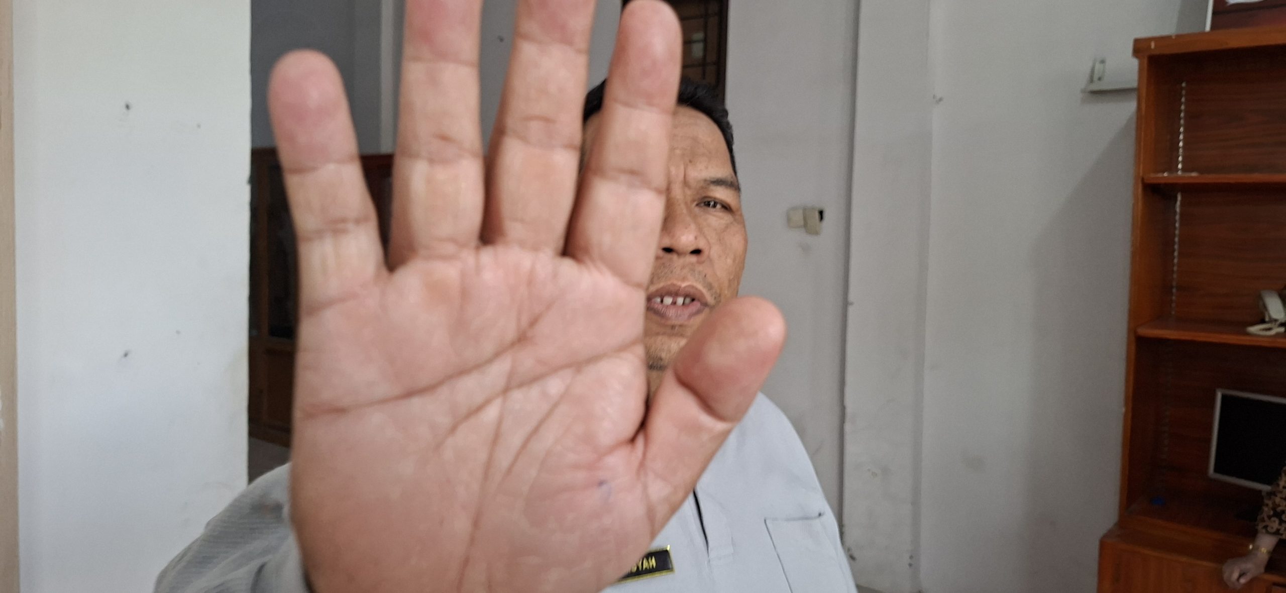 Kepala SMP Negeri 2 Takengon Bantah Tudingan Terhadapnya, Salimsyah; Tidak Benar, Suhada Yang Tidak Pernah Hadir