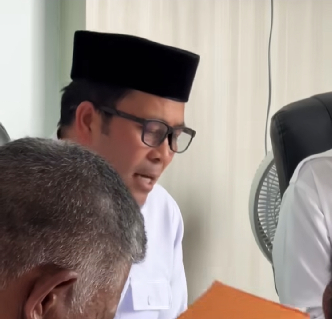 Bupati Haili Yoga Soroti Dokter Spesialis Yang Keluar Kota Tanpa “Kabar”, Nama di BPJS Tidak Sesuai Dengan Daftar Di Poli