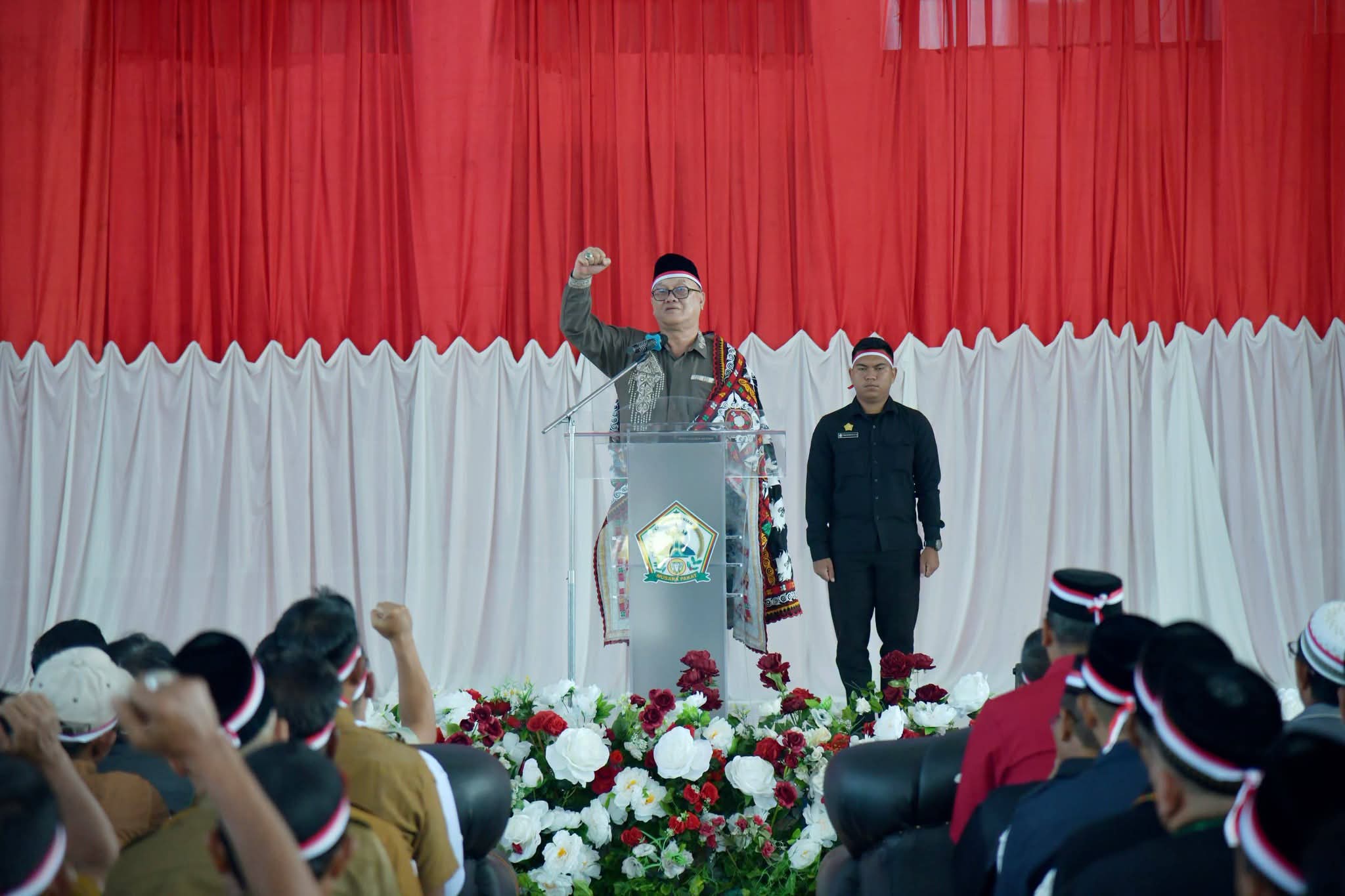 Bupati Tagore: Merah Putih Tak Cukup Berkibar di Tiang Harus Hidup di Hati