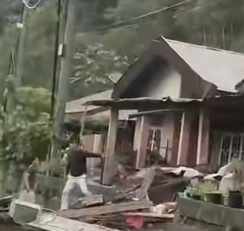 Longsor Terjang Rumah di Sanehen, Bocah 9 Tahun Meninggal Dunia
